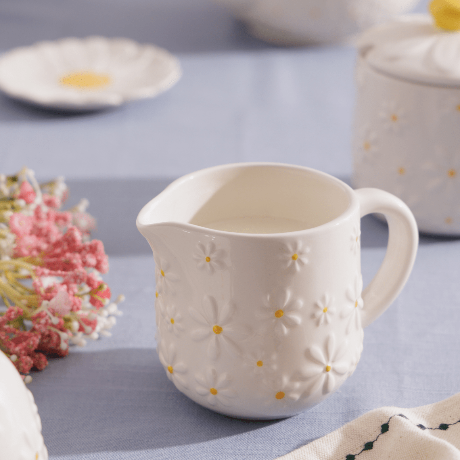 Price & Kensington Daisy Milk Jug 275ml