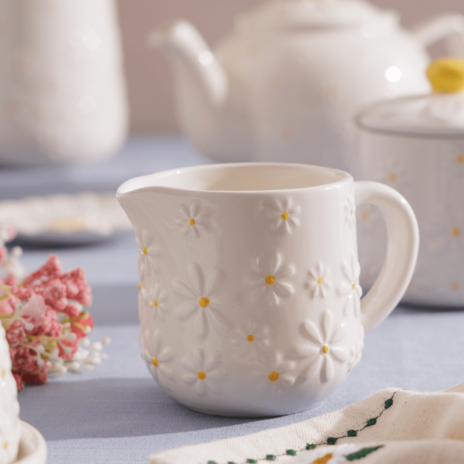 Price & Kensington Daisy Milk Jug 275ml