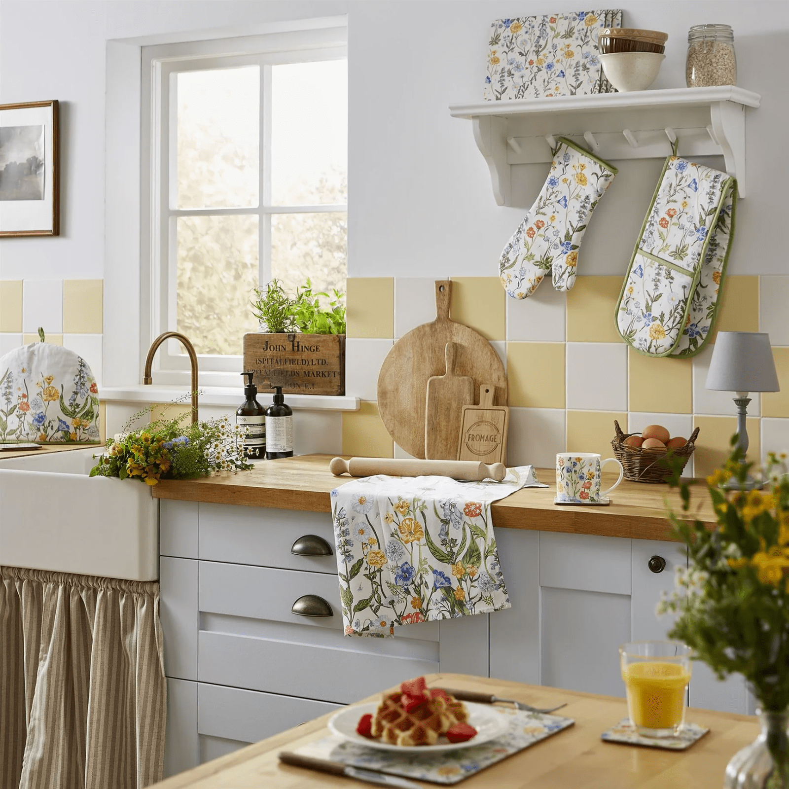 Ulster Weavers Microwave Mitts Cottage Garden