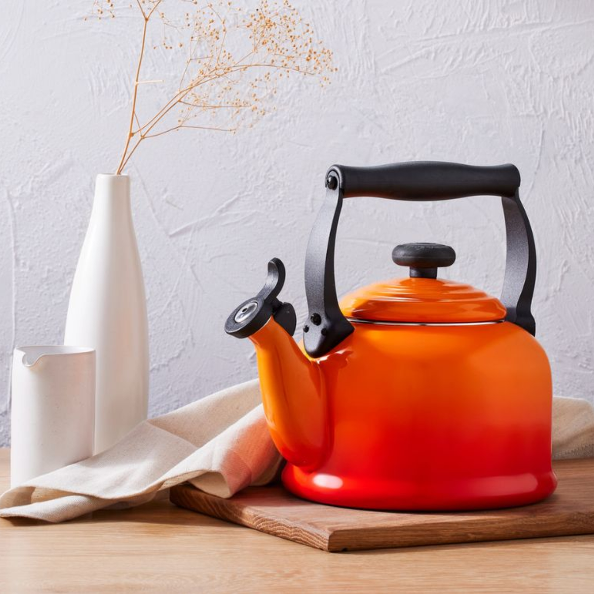 Le Creuset Traditional Kettle