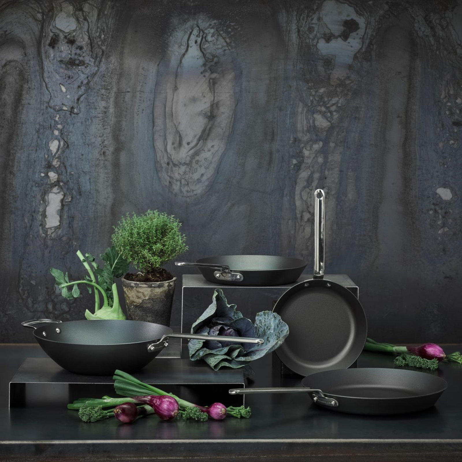 Scanpan Black Iron