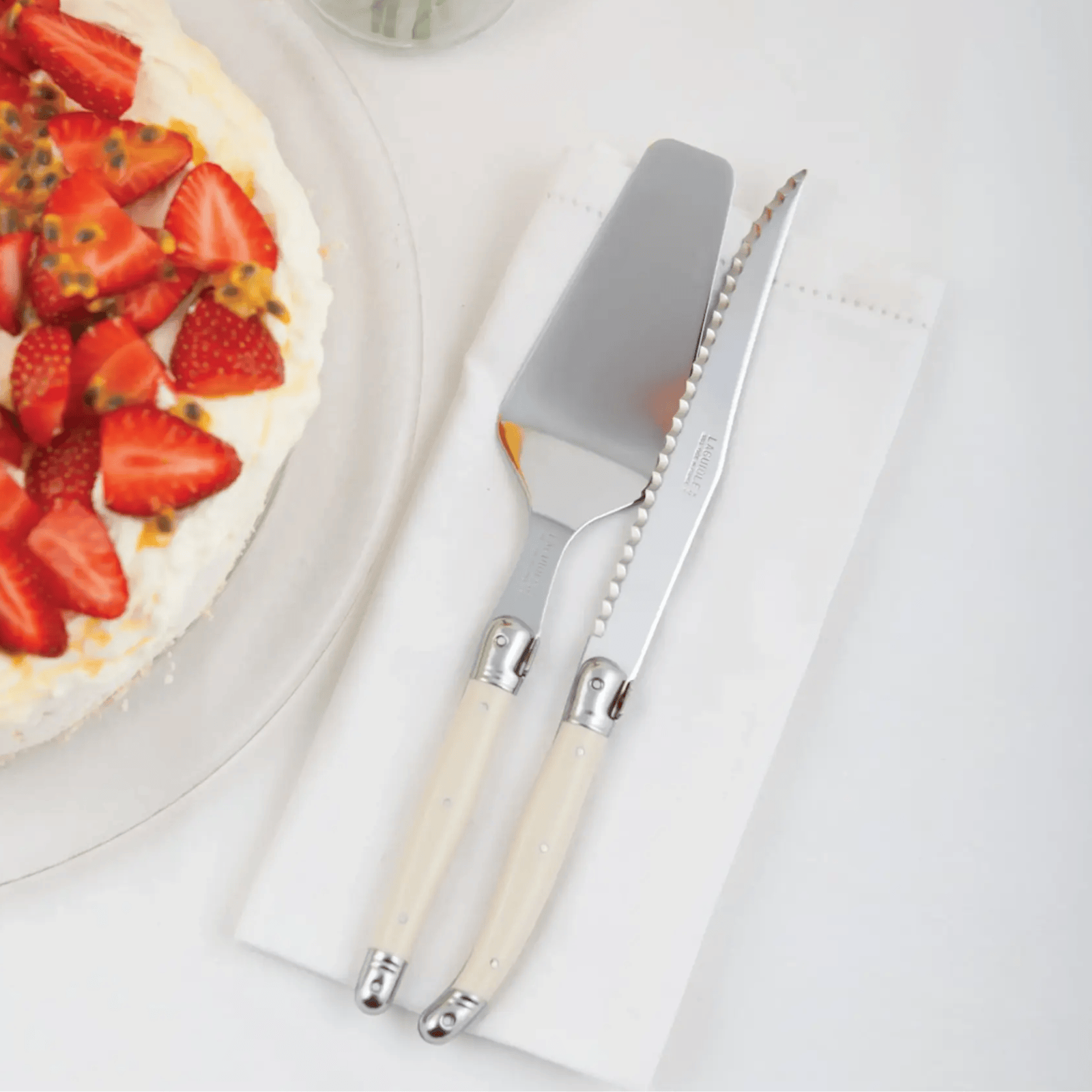 Andre Verdier Laguiole Debutant Cake Server Set Mouse Grey