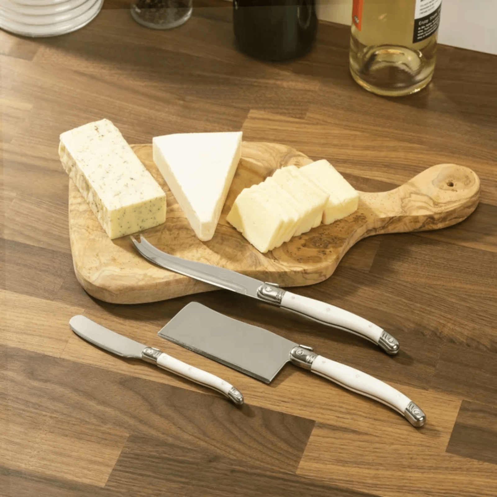 Andre Verdier Laguiole Debutant Cheese Cleaver Blue