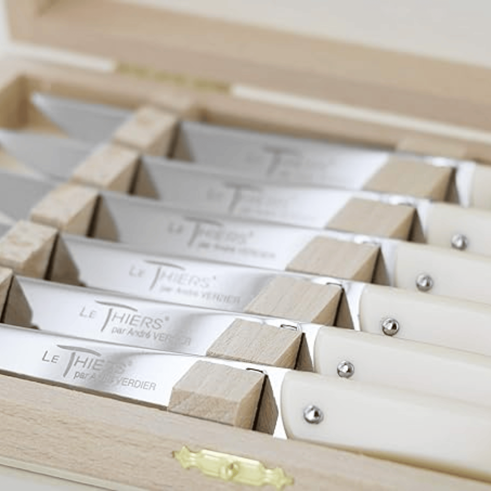 Andre Verdier Le Thiers Elegance Steak Knife Set 6 Piece Olive Wood