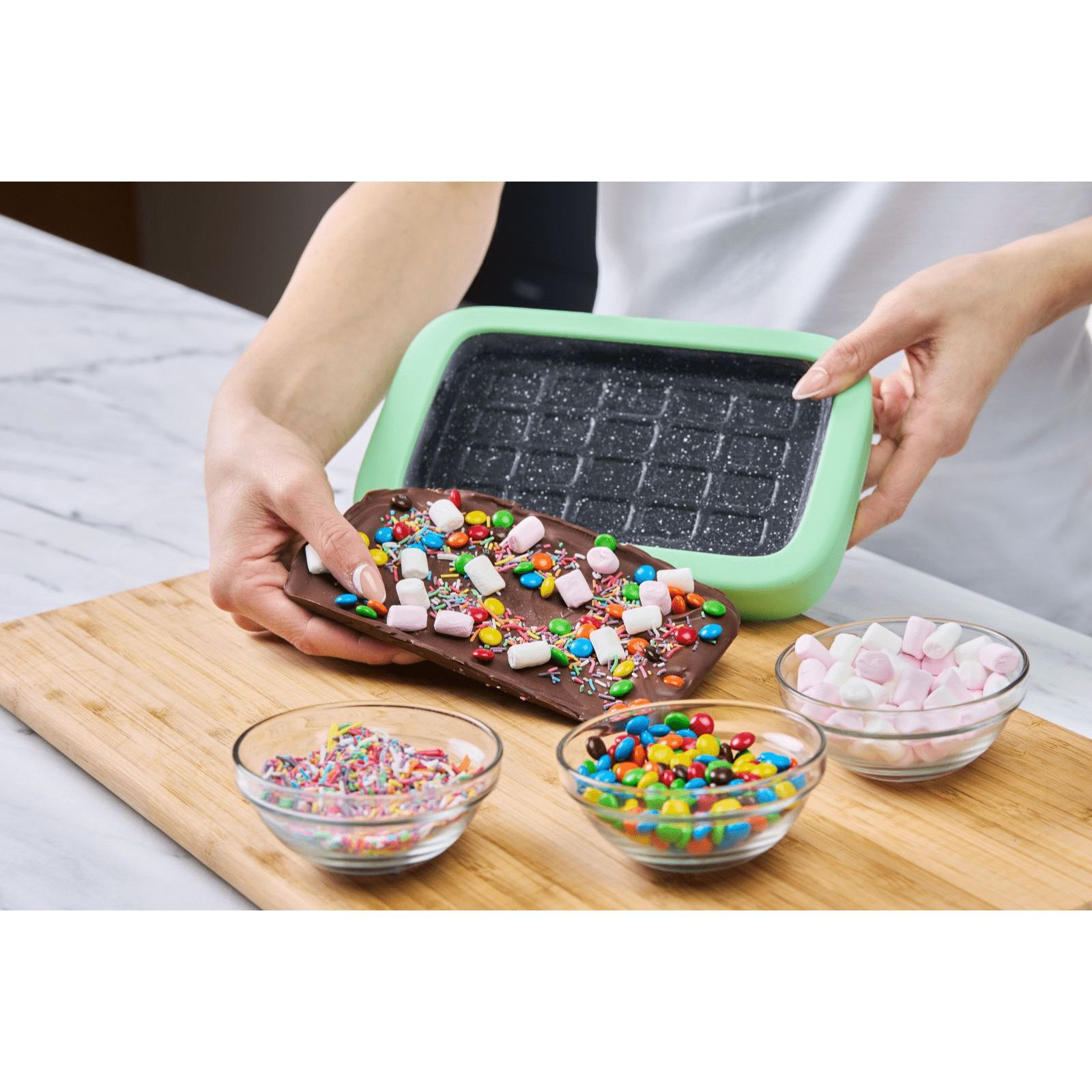 Avanti YumYum Instant Bark Chocolate Maker
