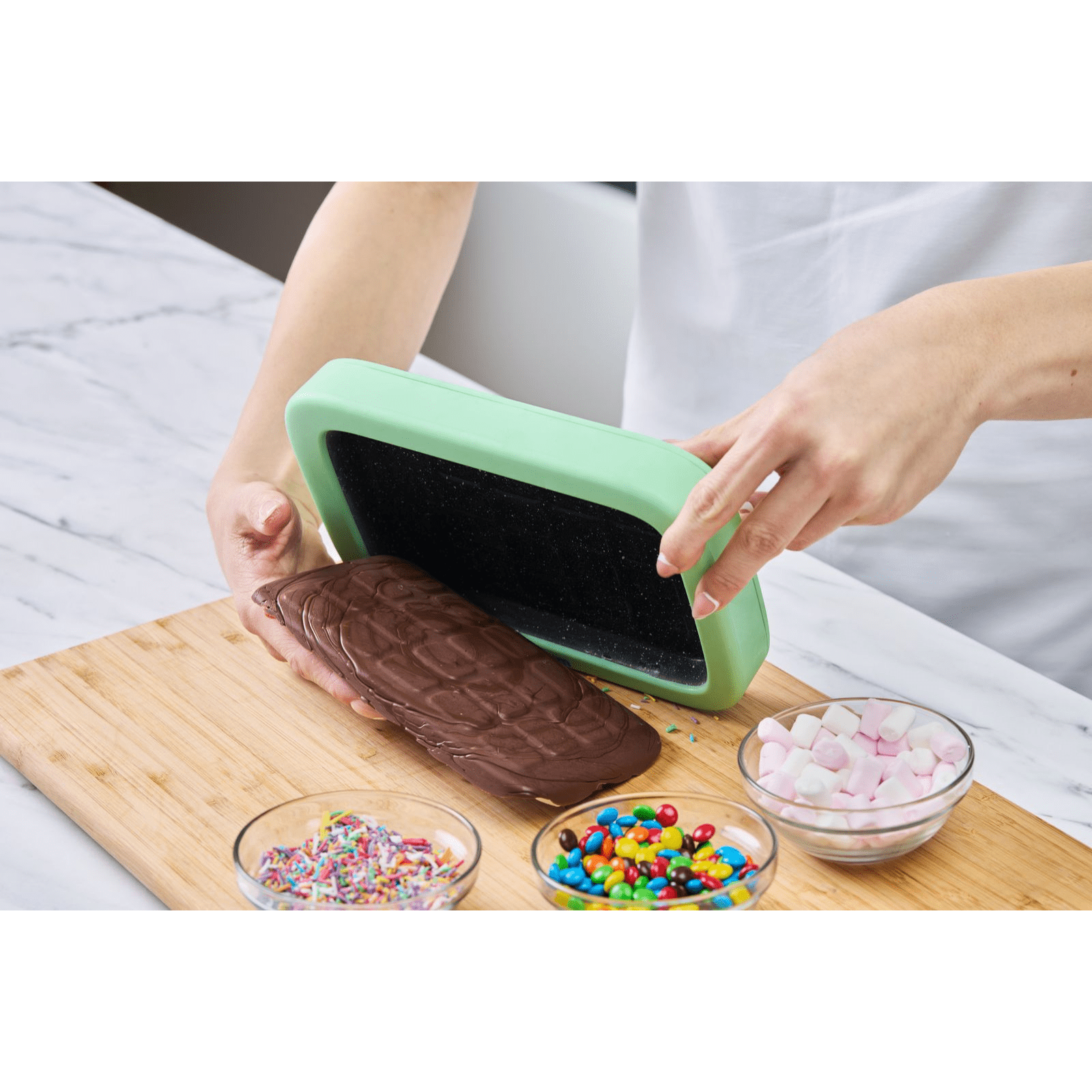 Avanti YumYum Instant Bark Chocolate Maker