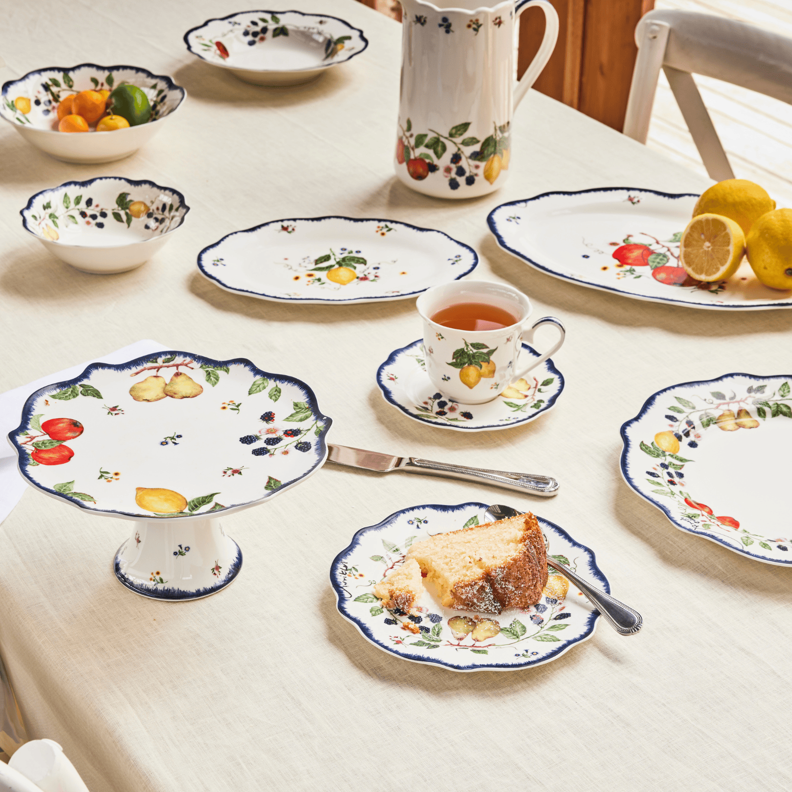 Casa Domani Frutta Pitcher 1.5L