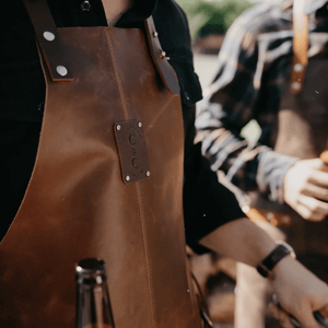 Coral & Cam Leather Apron Cognac