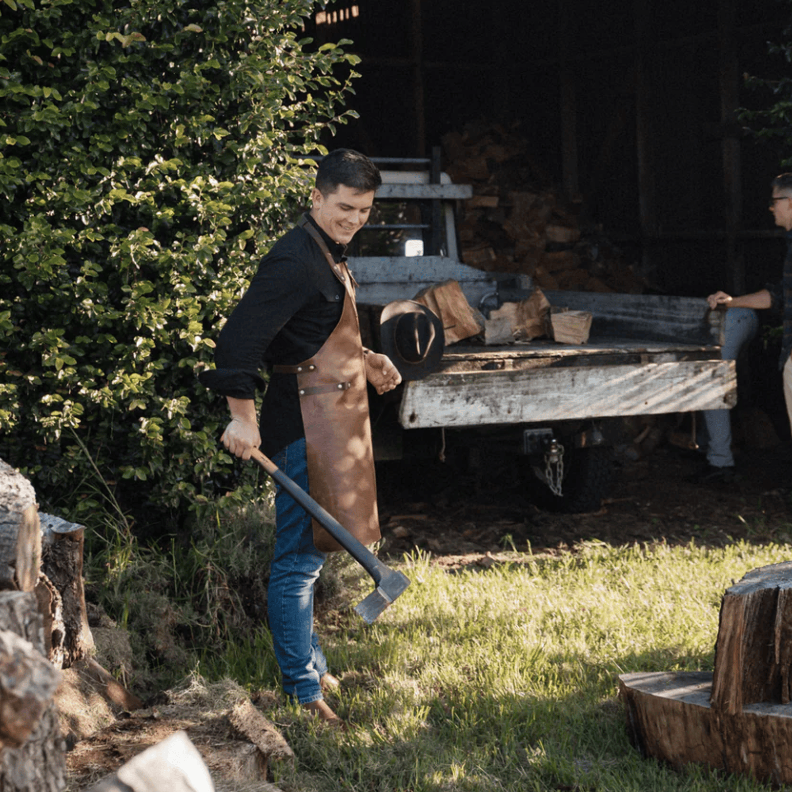 Coral & Cam Leather Apron Dark Brown with Front Pocket