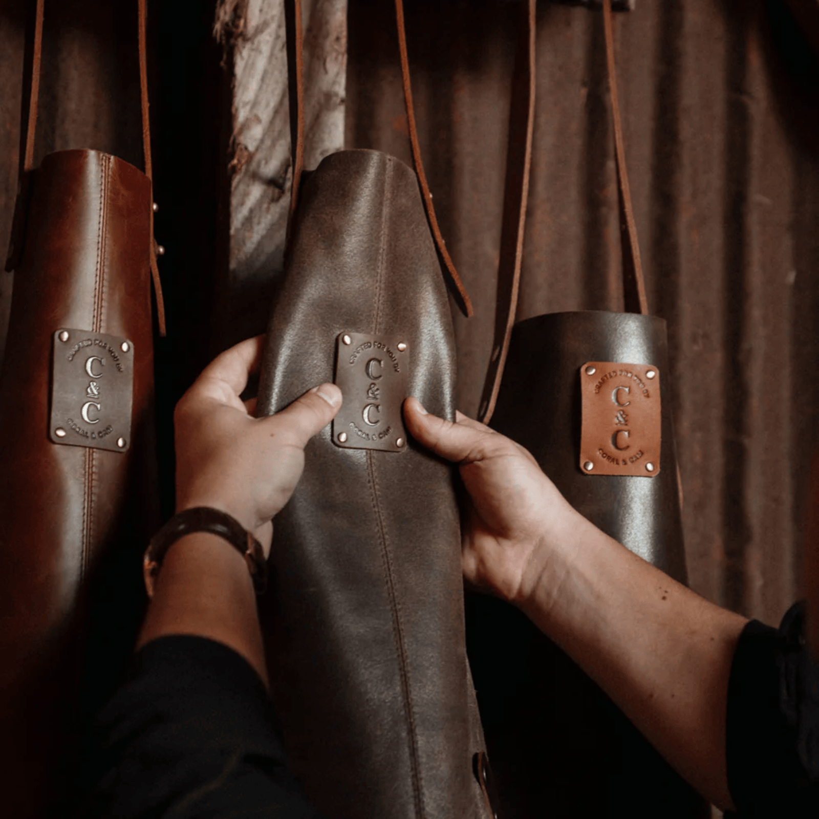 Coral & Cam Leather Apron Dark Brown with Front Pocket