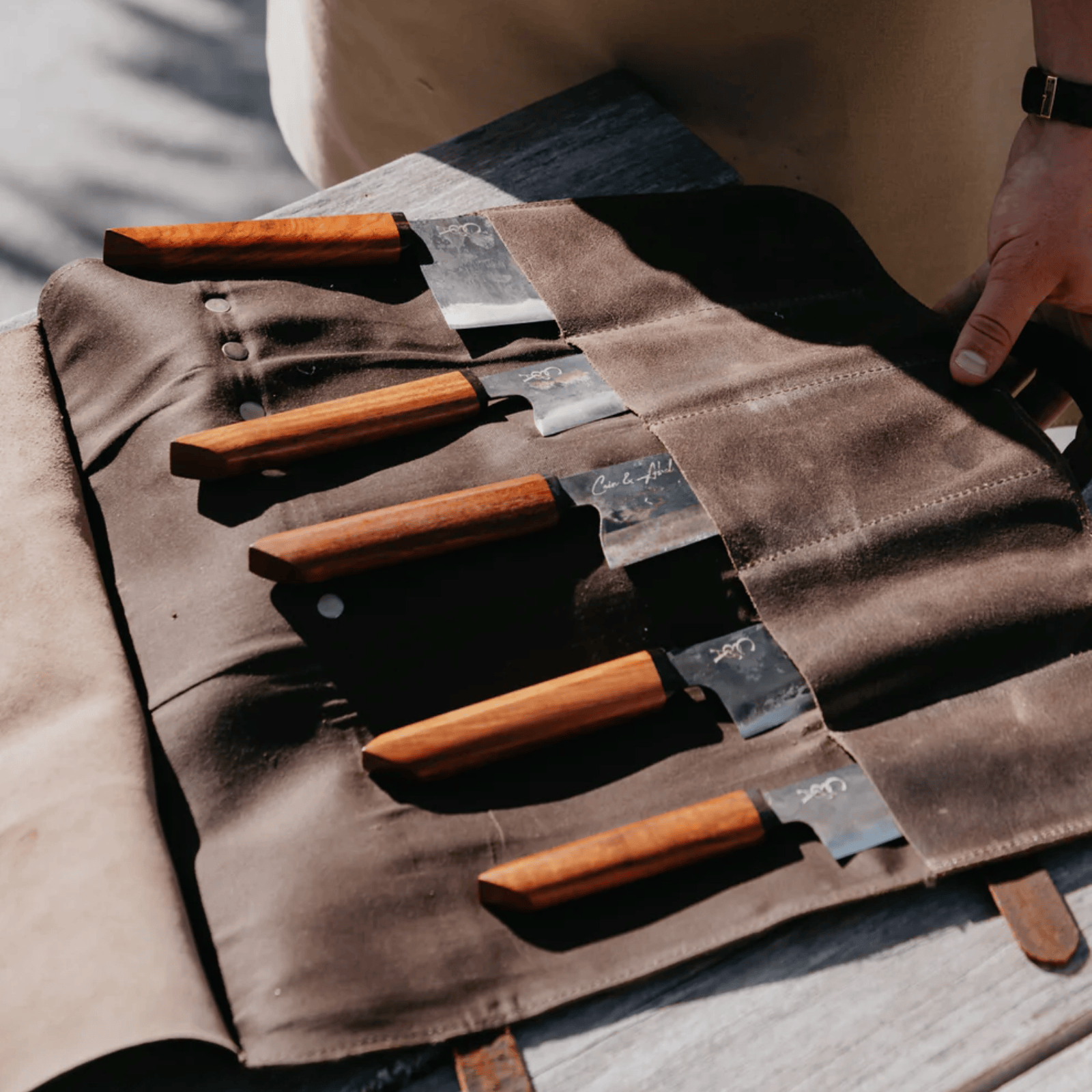 Coral & Cam Leather Knife Roll