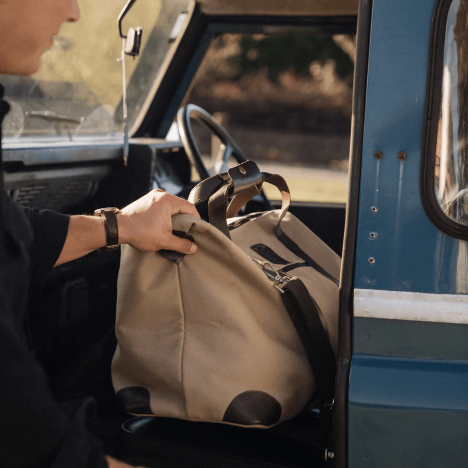 Coral & Cam Weekend Bag Canvas Sand Medium with Leather Trims