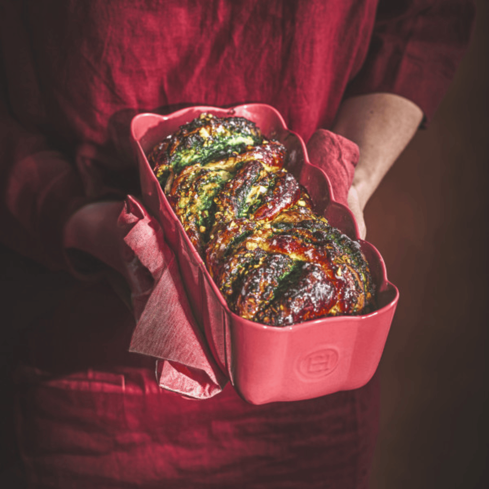 Emile Henry Madeleine Loaf Dish 29cm Rose Candy