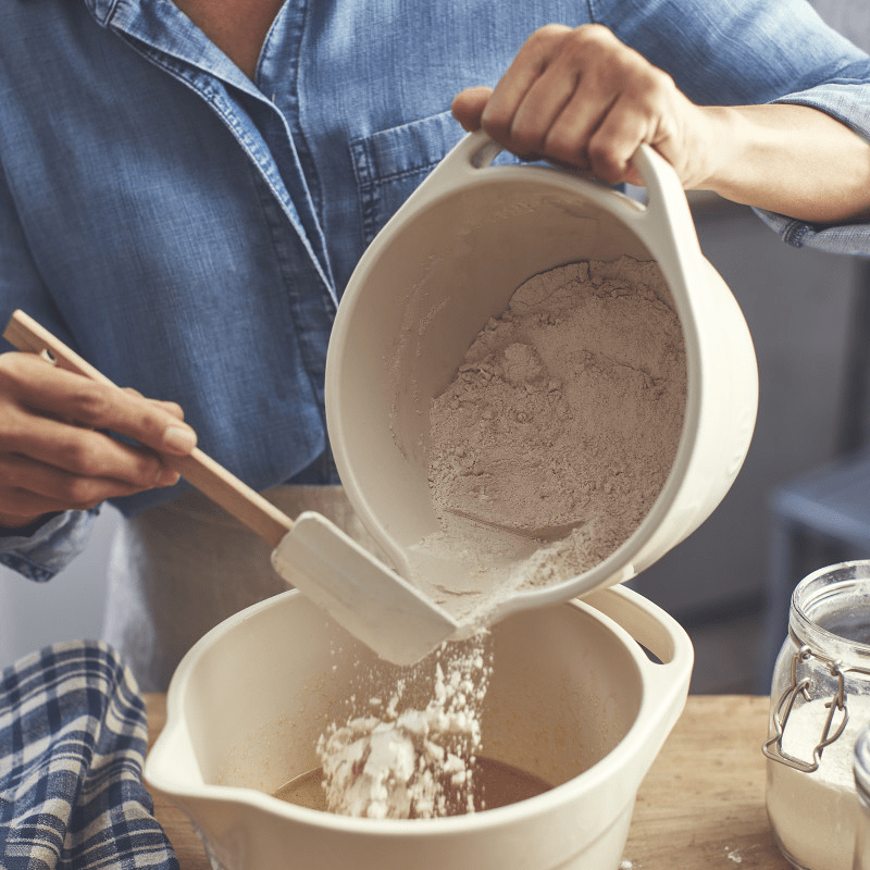 Emile Henry Mixing Bowl 4.5L Flour