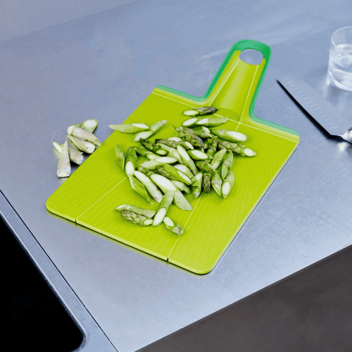 Joseph Joseph Chop2Pot Plus Folding Chopping Board Regular Green