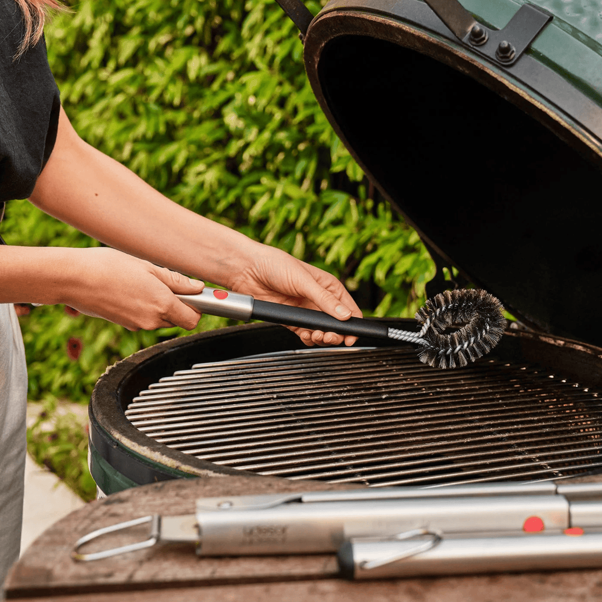 Joseph Joseph GrillOut BBQ Cleaning Brush with Extending Handle