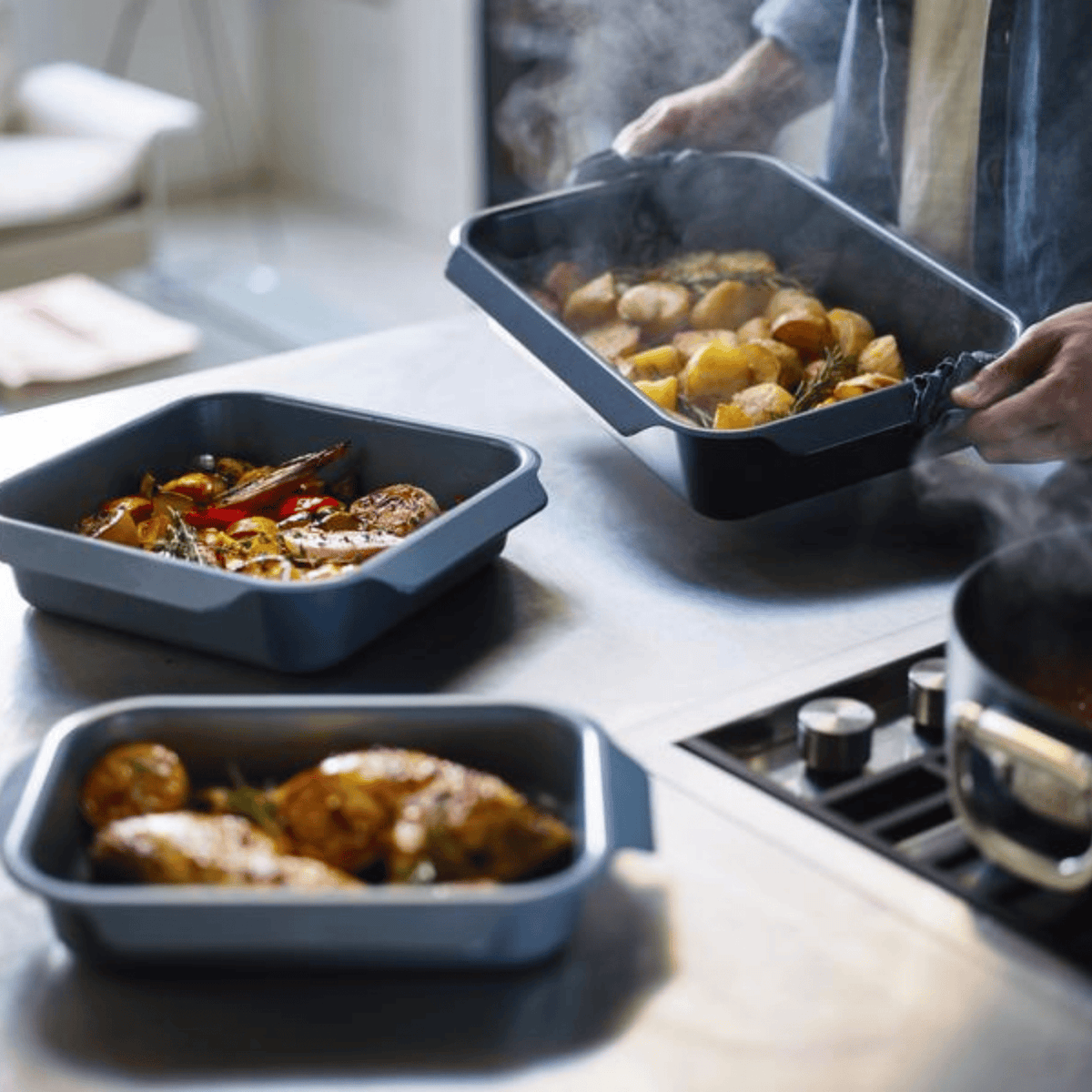 Joseph Joseph Nest Oven Non-Stick 3-Piece Roasting Tray Set Blue