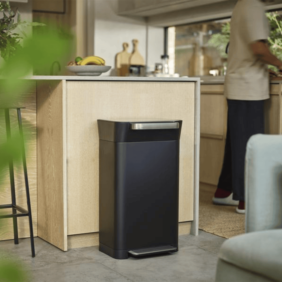 Joseph Joseph Titan Trash Compactor 30L Black