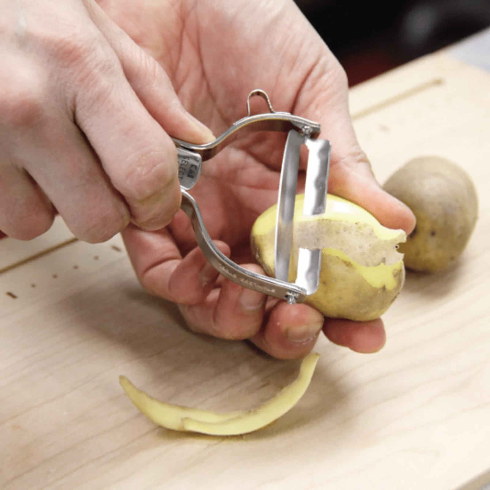 Kai Select 100 T Peeler