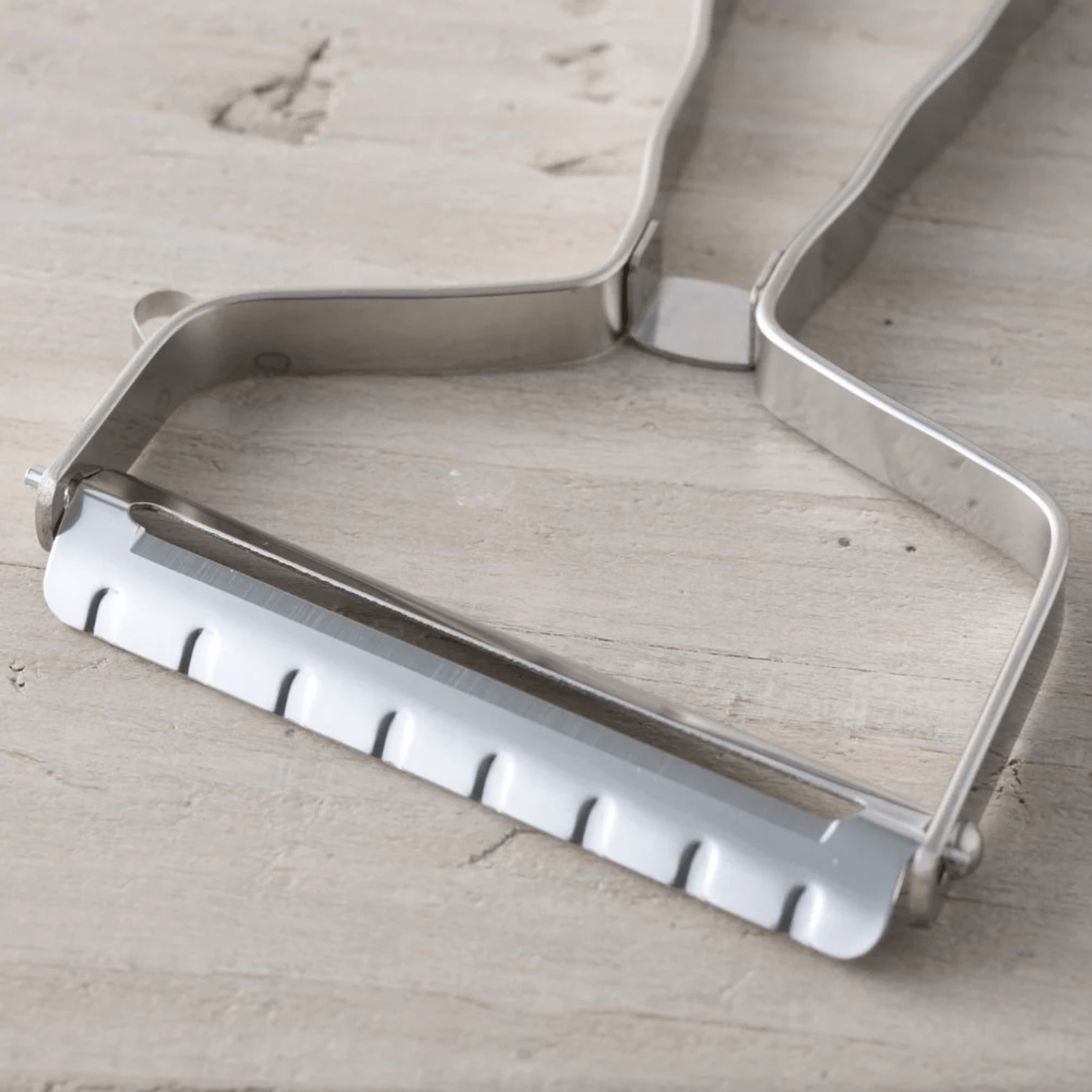 Kai Select 100 Wide T Peeler
