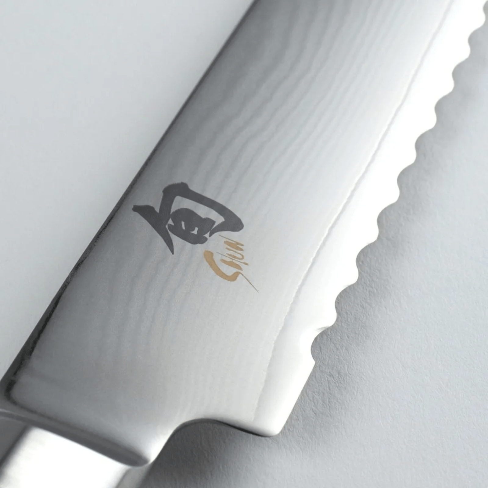 Kai Shun Classic Bread Knife 23cm