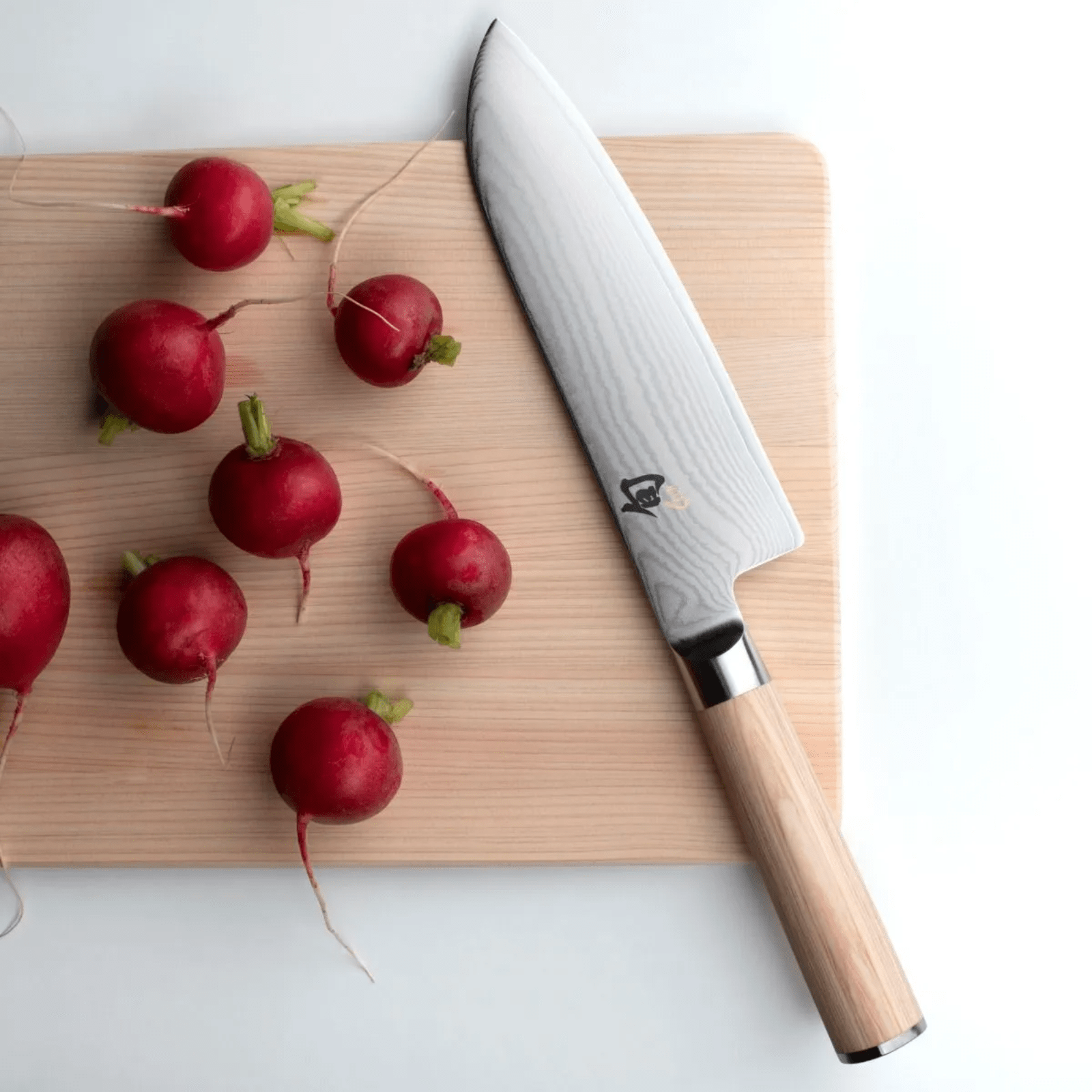 Kai Shun Classic White Santoku Knife 18cm