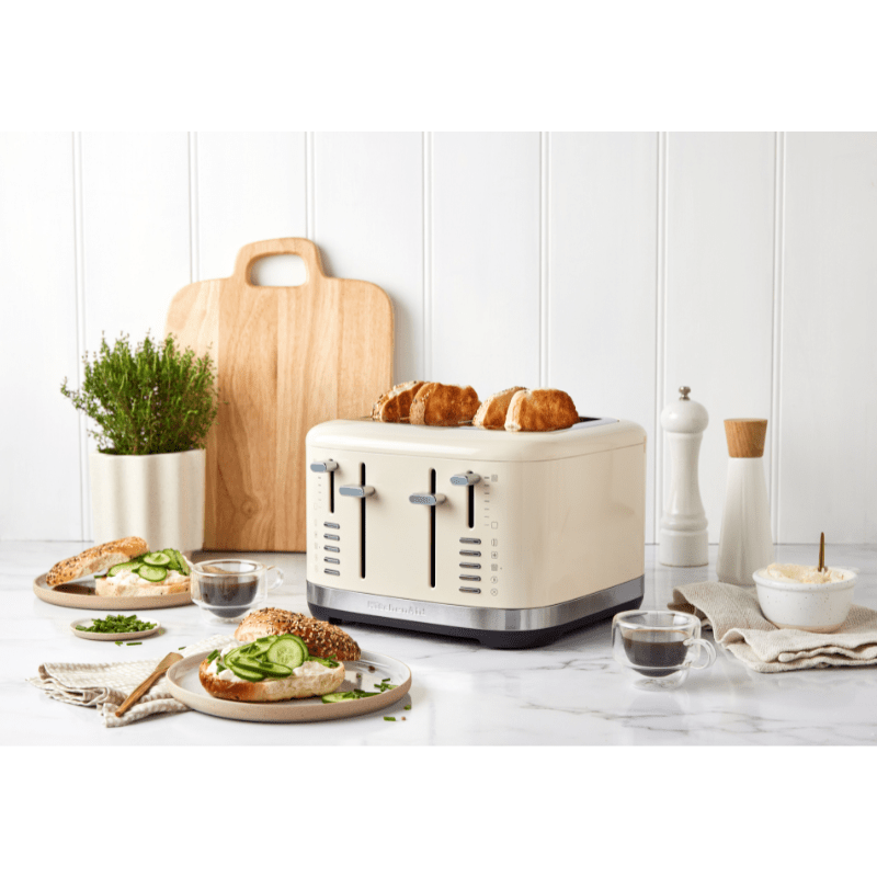 KitchenAid 4 Slice Toaster Almond Cream