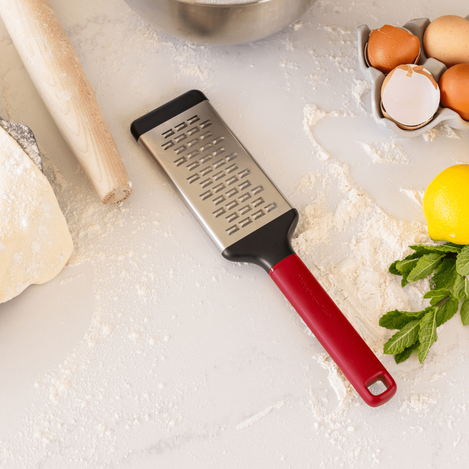 KitchenAid Medium Grater Empire Red