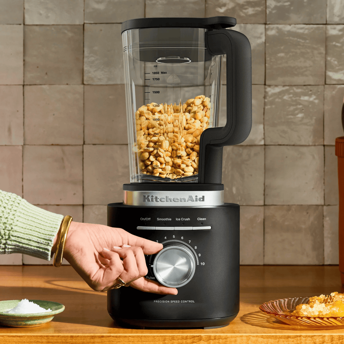 KitchenAid Pure Power Blender with Glass Jar Matte Black