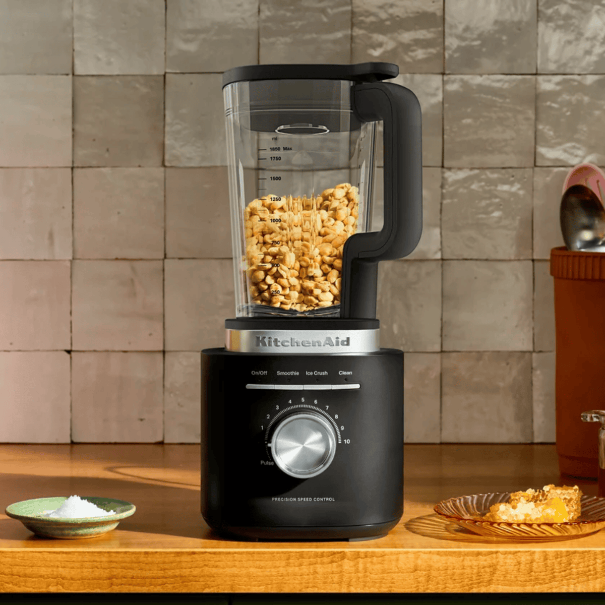 KitchenAid Pure Power Blender with Glass Jar Matte Black