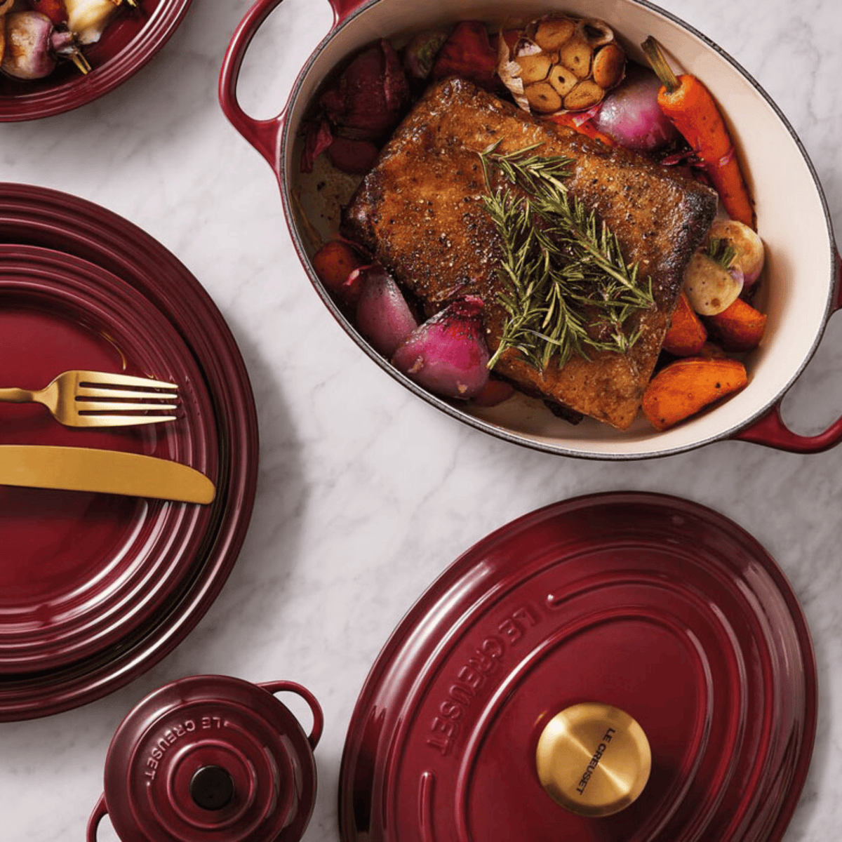 Le Creuset Signature Cast Iron Oval Casserole 29cm Garnet