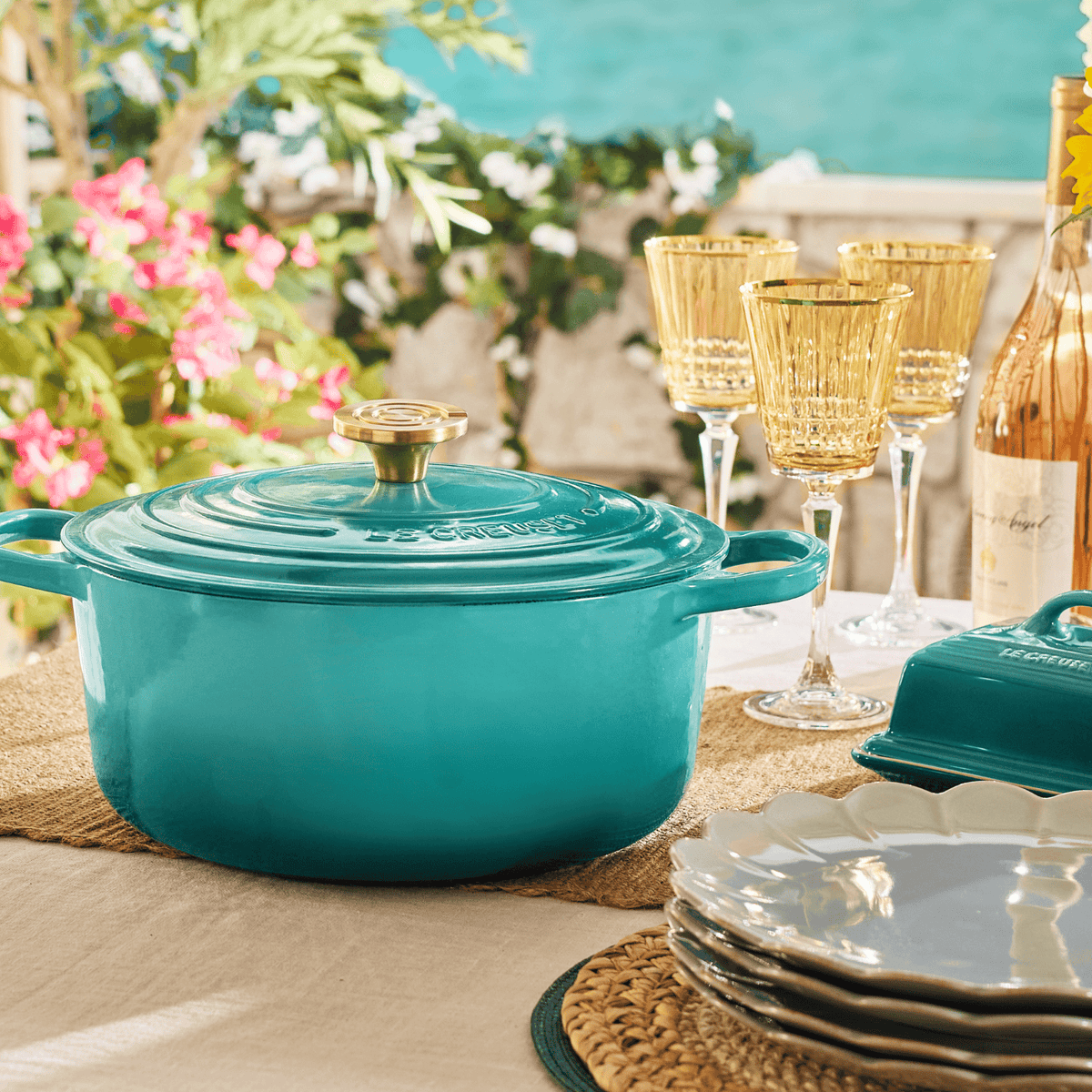Le Creuset Signature Cast Iron Round Casserole 20cm Bleu Riviera
