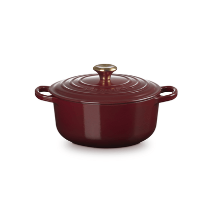 Le Creuset Signature Cast Iron Round Casserole 20cm Garnet
