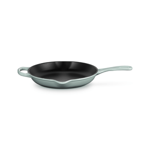 Le Creuset Signature Cast Iron Skillet 26cm Sea Salt