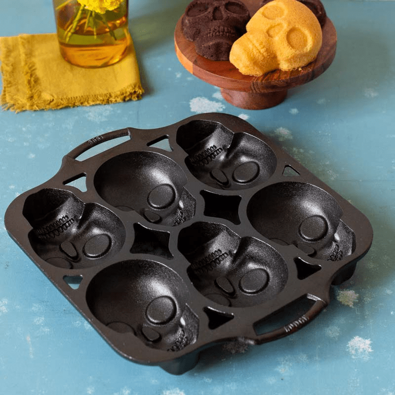 Lodge Cast Iron Mini Skull Cake Pan