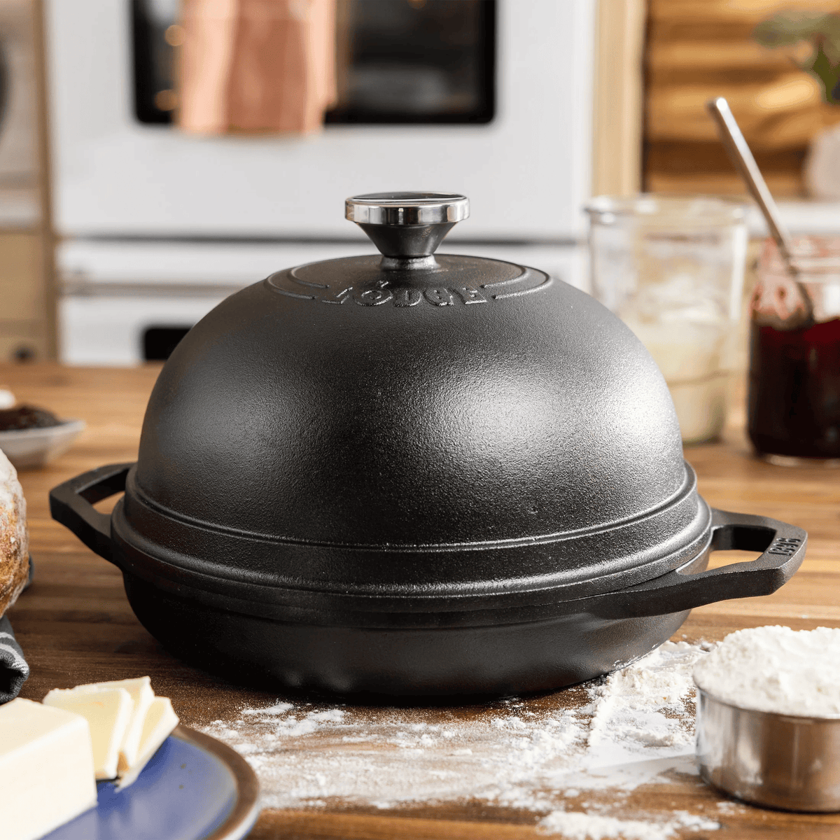 Lodge Chef Collection Cast Iron Bread Oven 26cm