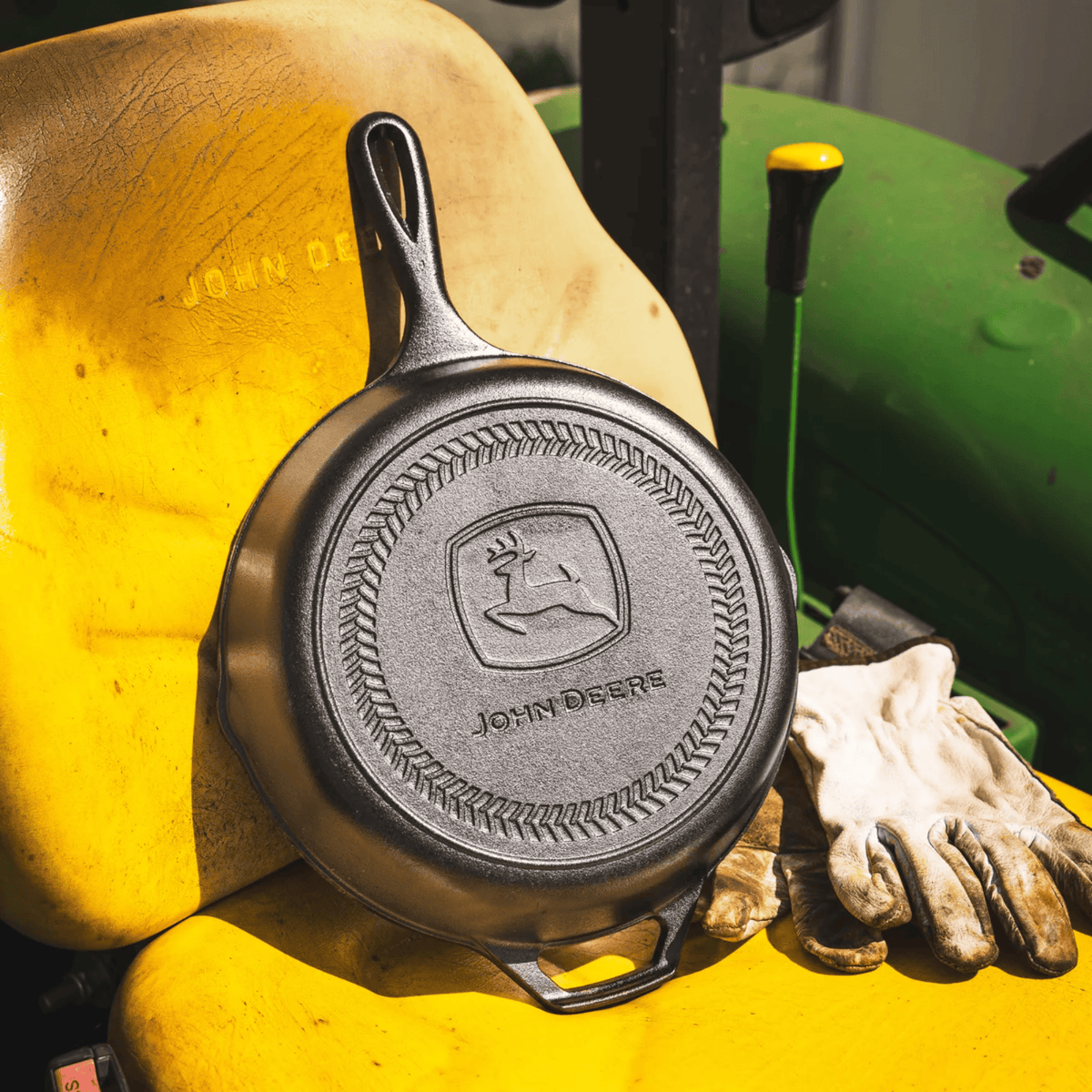 Lodge John Deere Cast Iron Skillet 26cm