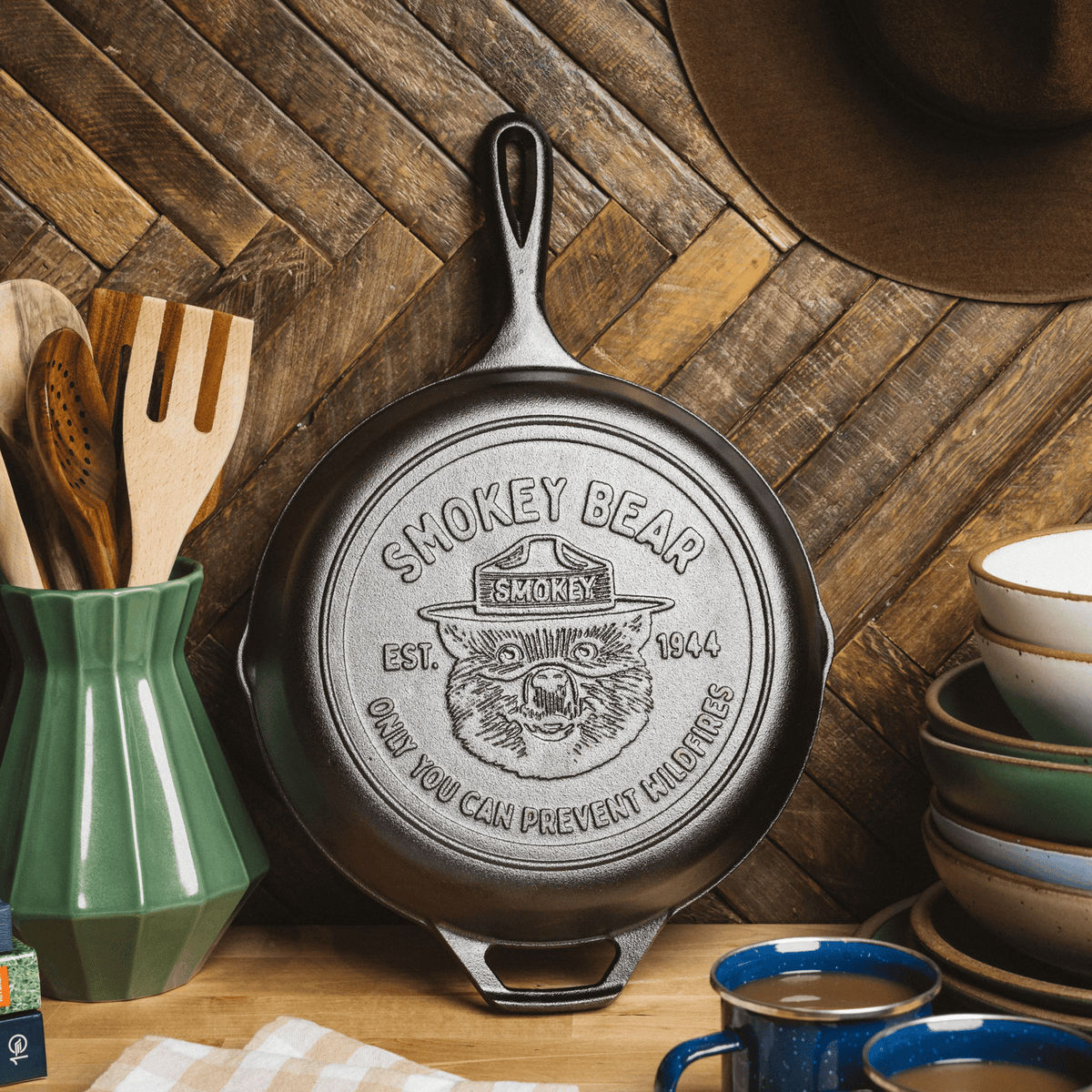 Lodge Smokey Bear Cast Iron Skillet 26cm