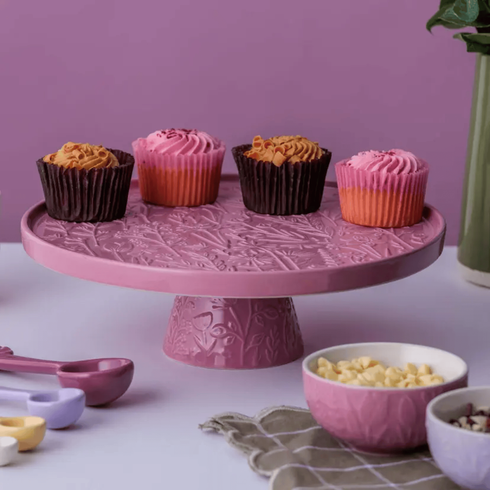 Mason Cash In The Meadow Cake Stand Pink Florals