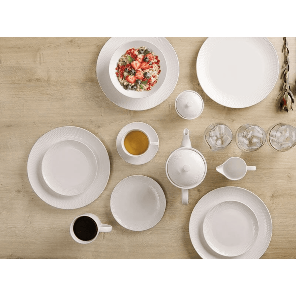 Maxwell & Williams White Basics Diamonds Rim Entree Plate 23cm