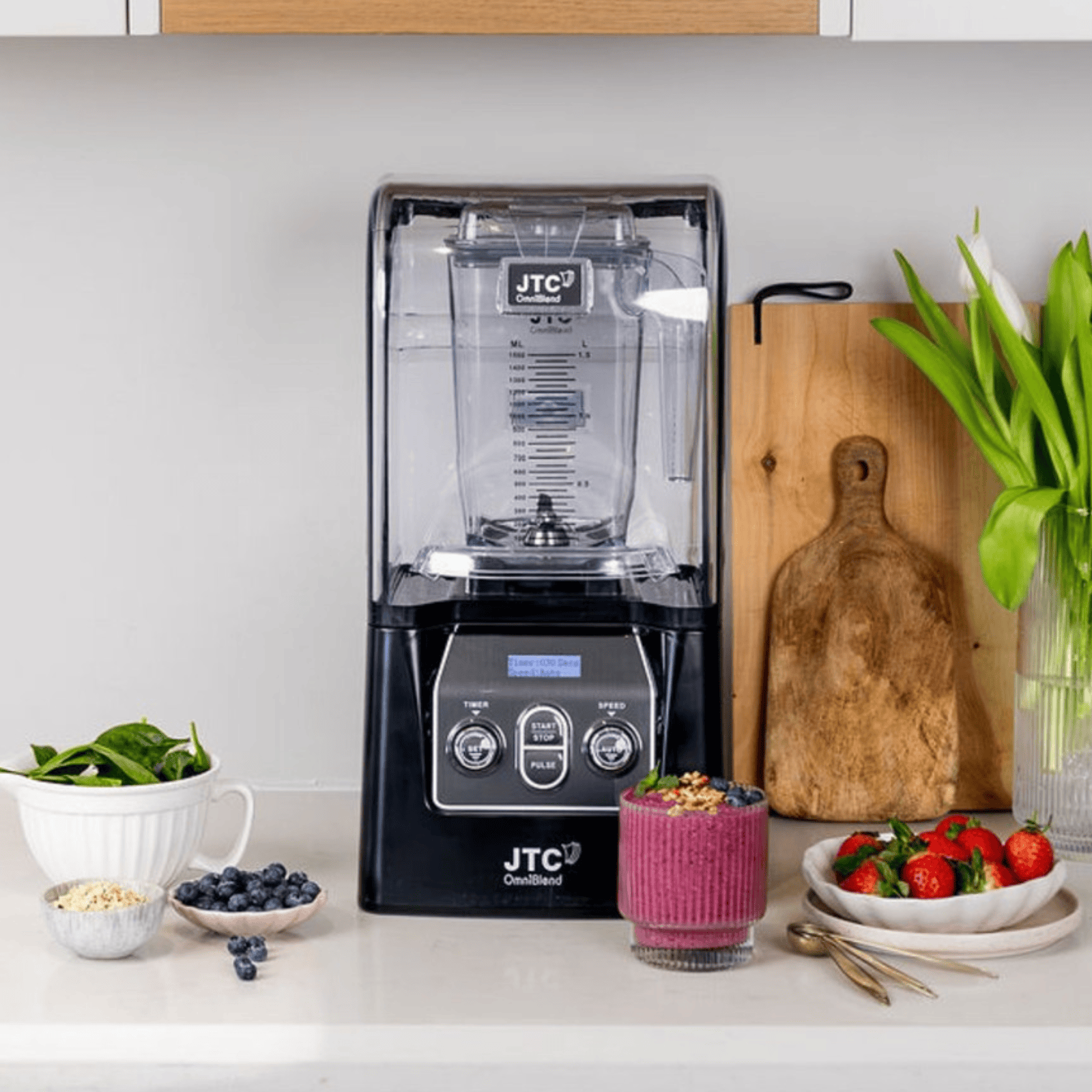 OmniBlend 6Q High-Performance Blender Black