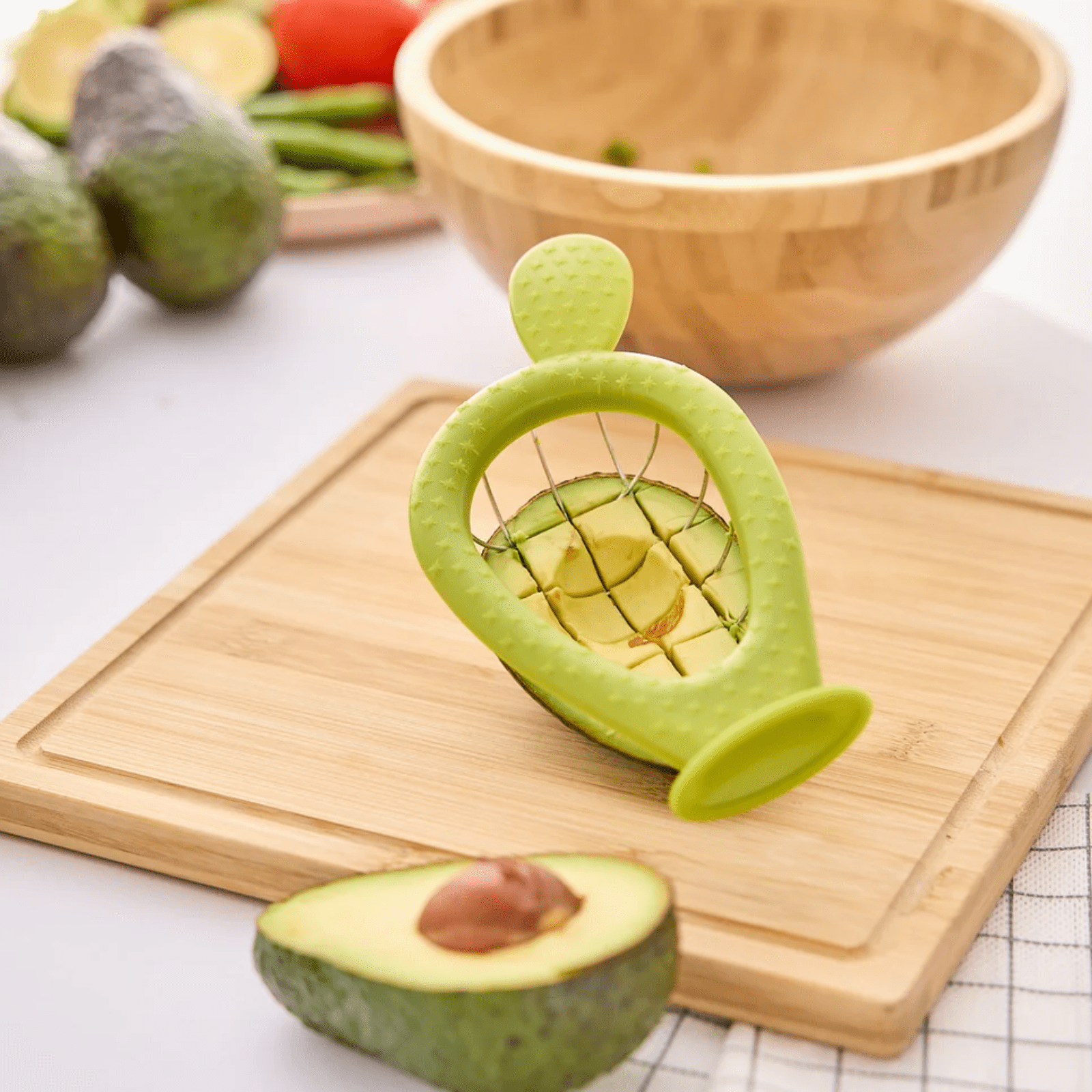 Prepara Avo-Cacto Avocado Cuber