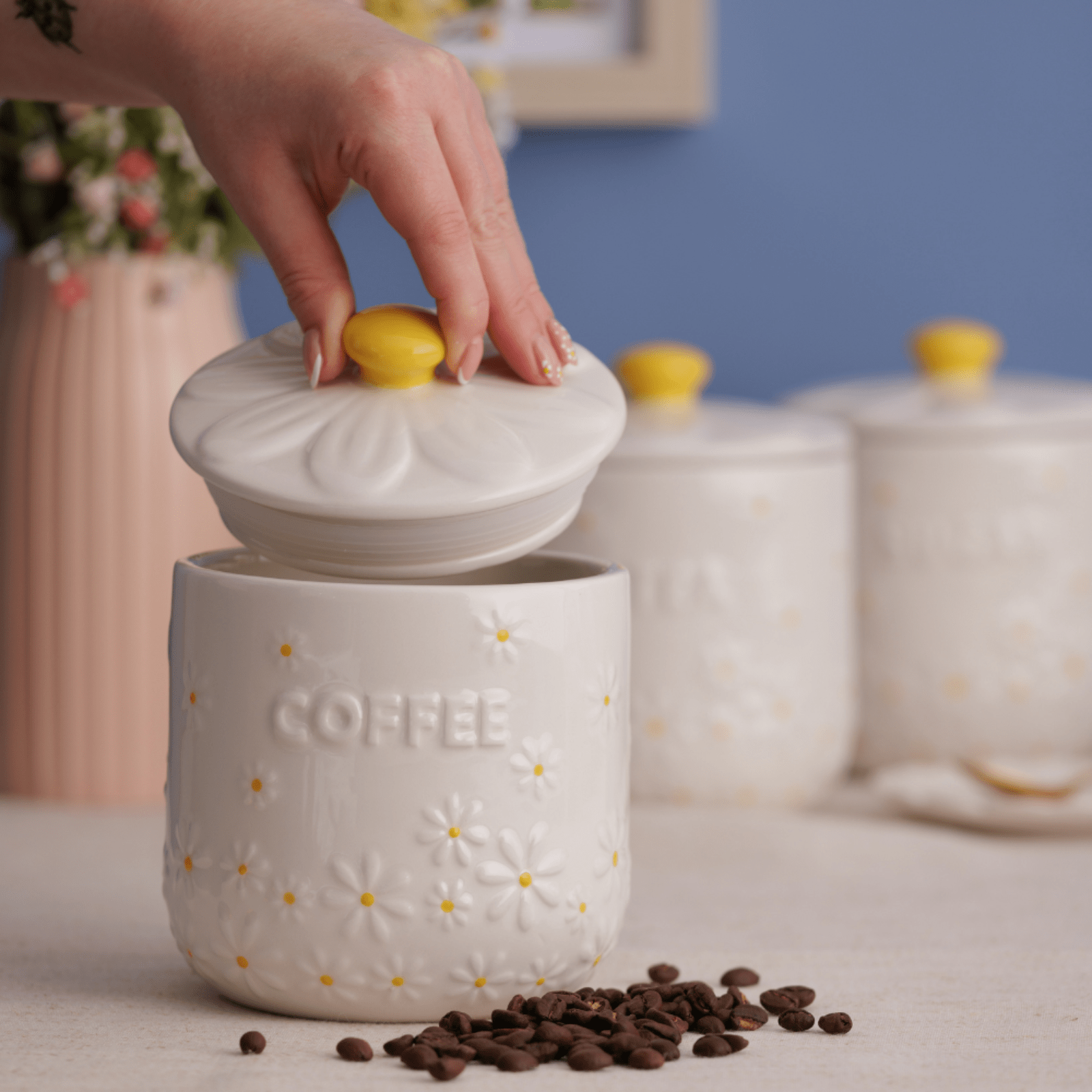 Price & Kensington Daisy Coffee Storage Jar