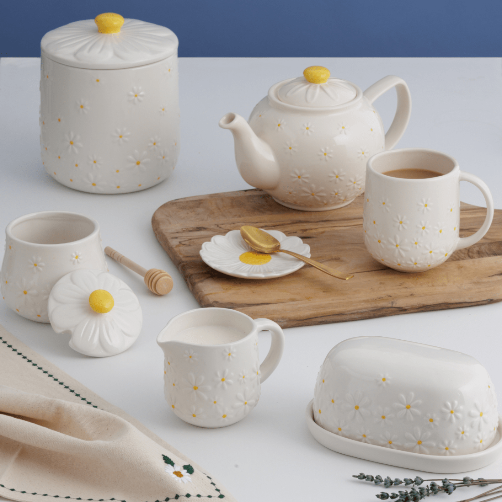 Price & Kensington Daisy Teapot 1.1L