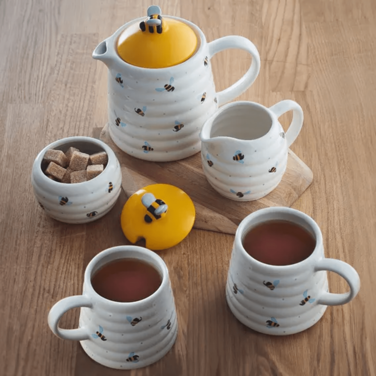 Price & Kensington Sweet Bee Teapot 850ml