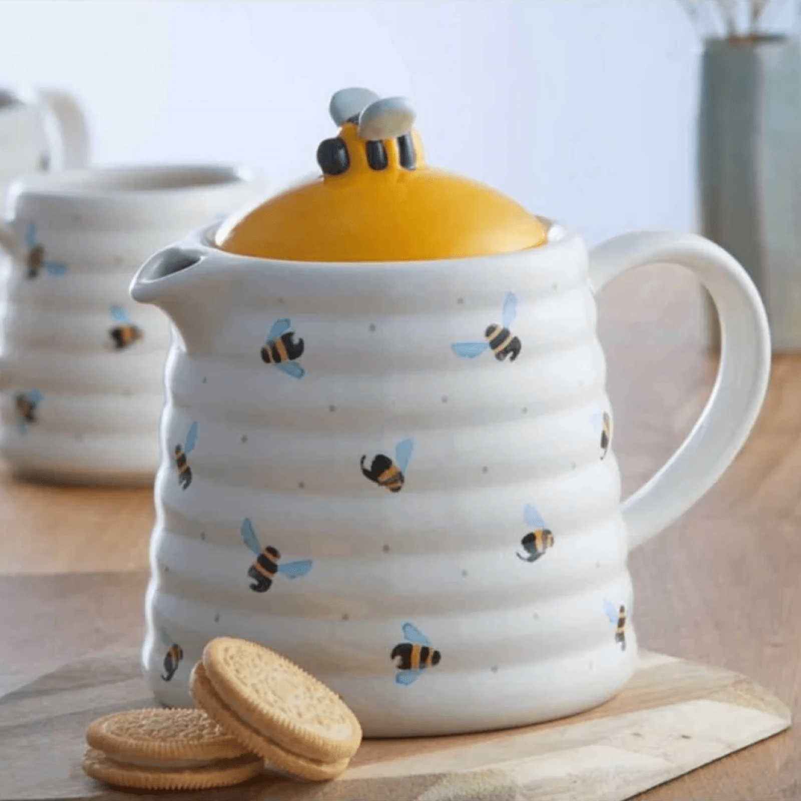Price & Kensington Sweet Bee Teapot 850ml