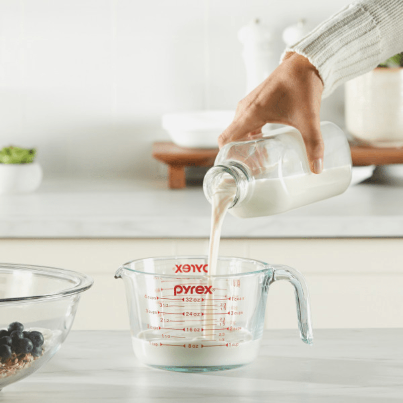 Pyrex Measuring Jug 4 Cup/1L