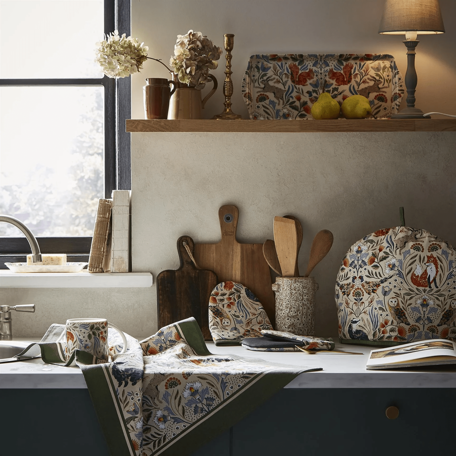 Ulster Weavers Cotton Apron Blackthorn