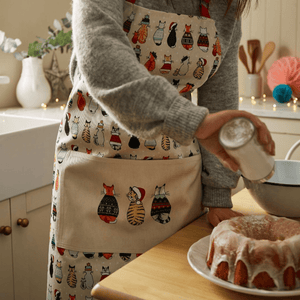 Ulster Weavers Cotton Apron Christmas Cats in Waiting