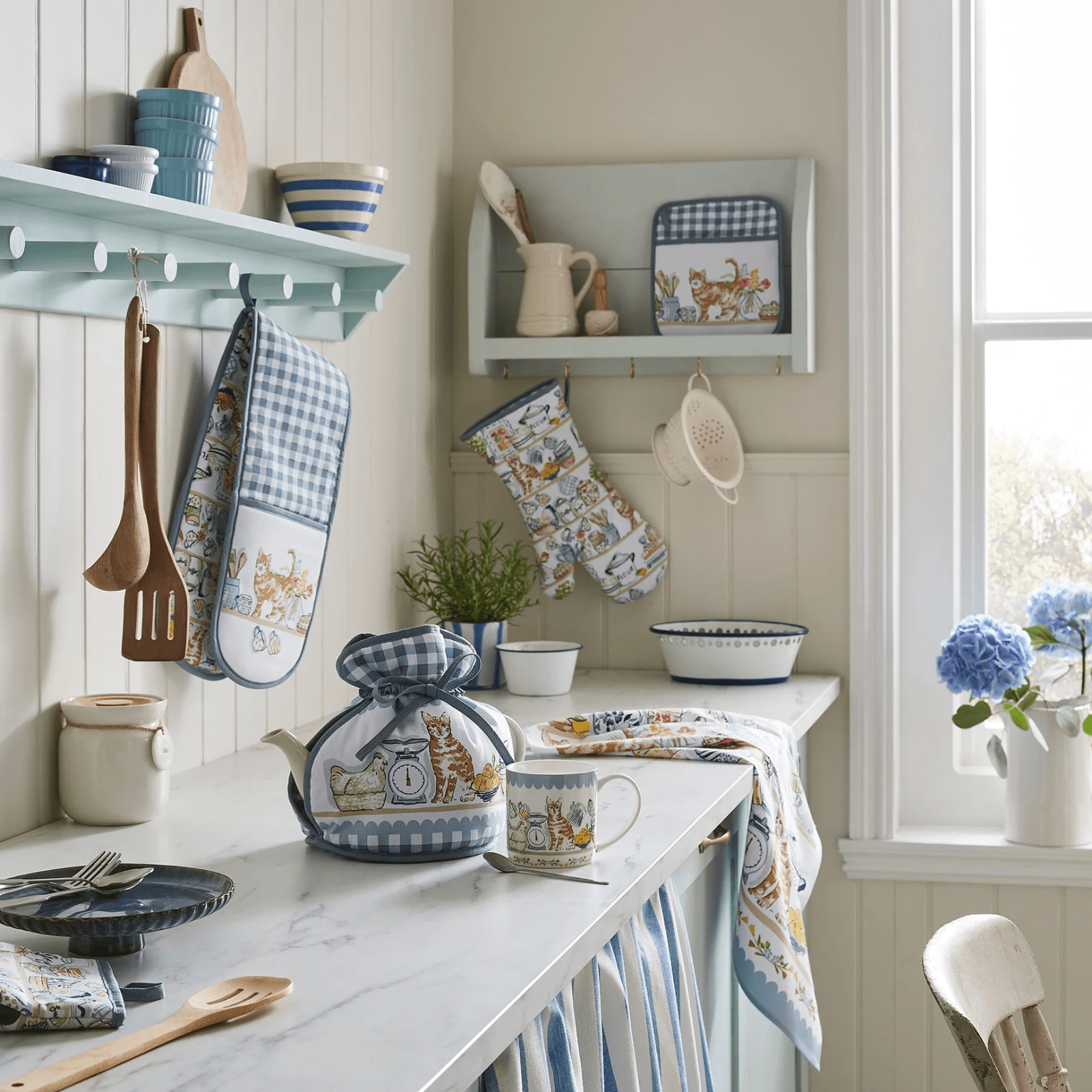 Ulster Weavers Cotton Apron Pantry Cats